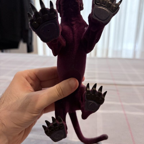 Mattel Panthor Purple Cat Masters of the Universe MOTU 2001 Armor Push Button used, small velvet wear