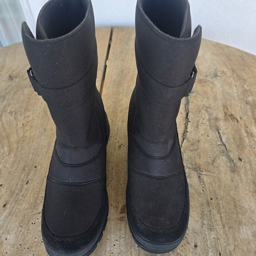 Mc Kinley boots like new, size 45, black