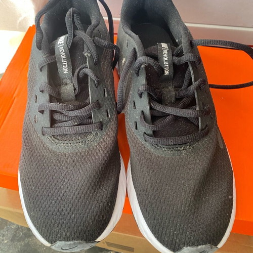 Nike running shoes like new, size 38, black