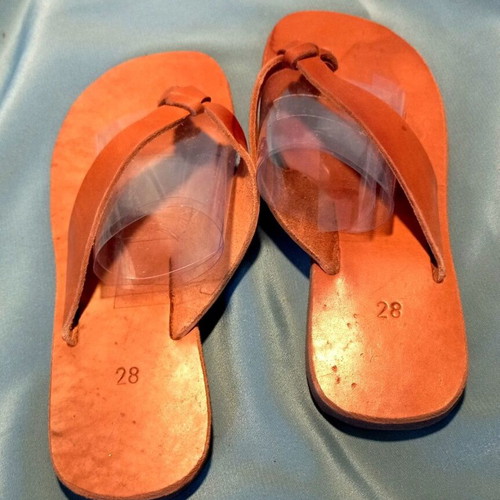 Handmade leather kids sandals size 28 tan new