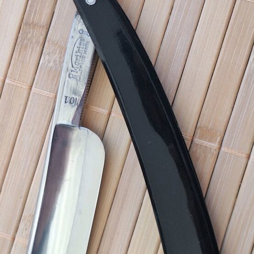 Morihisa Japan Frameback 6/8 Straight Razor used