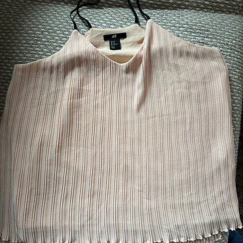 Pleated top salmon H&M like new, size 38
