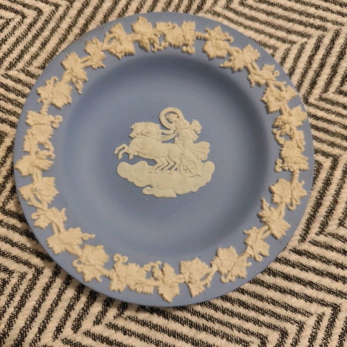 Wedgwood Jasperware plate rare, like new