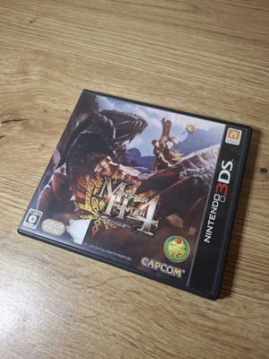 Monster Hunter 4 3DS game like new, Japanese language