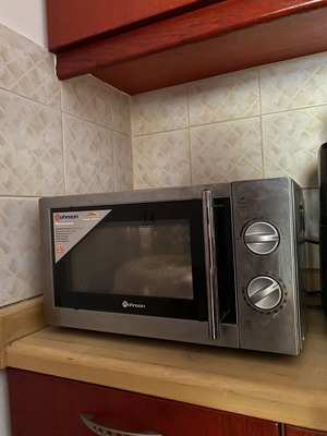 Rohnson microwave oven