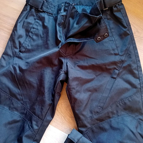 Motorcycle pants Medium with protectors like new
