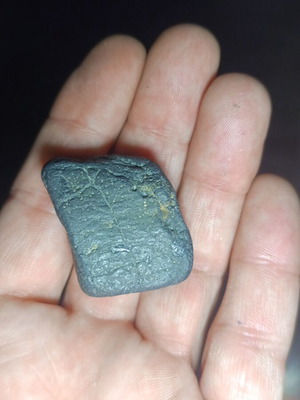 Mars meteorite new, stony iron with semi-precious olivine crystals palasite 40g