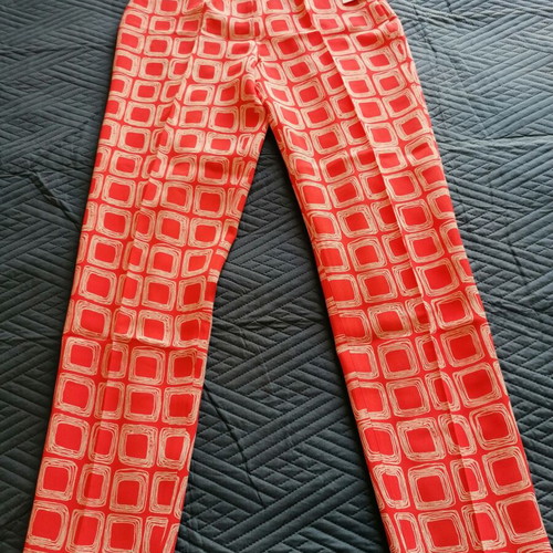 women's pants Italian brand ANNA LISA unworn, with tag. Comes with a leather belt