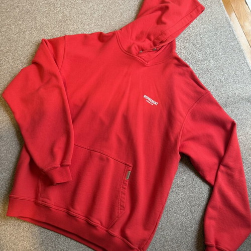 Represent red hoodie like new, size L