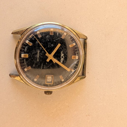Laora vintage mechanical men's wristwatch with date and Incabloc