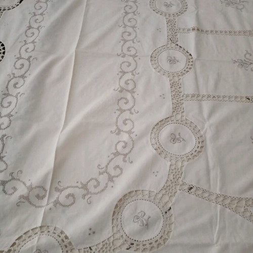 Tablecloth with napkins like new, cotton, light beige