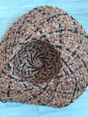 Straw hat used, size 55 cm circumference