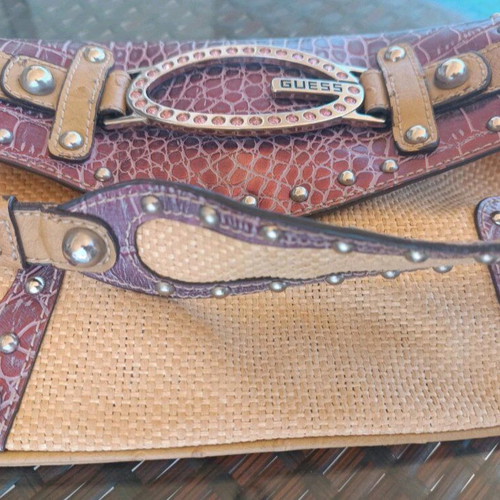 Guess vintage shoulder bag like new, beige and pink