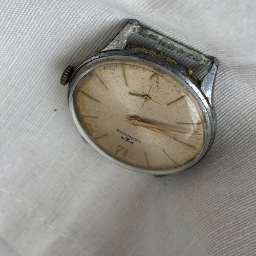 Technos men's watch used with dial and oxidation damage