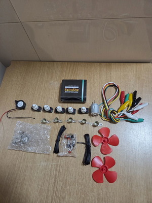 Educational Electronic Experiment Kit new with battery and DC motor