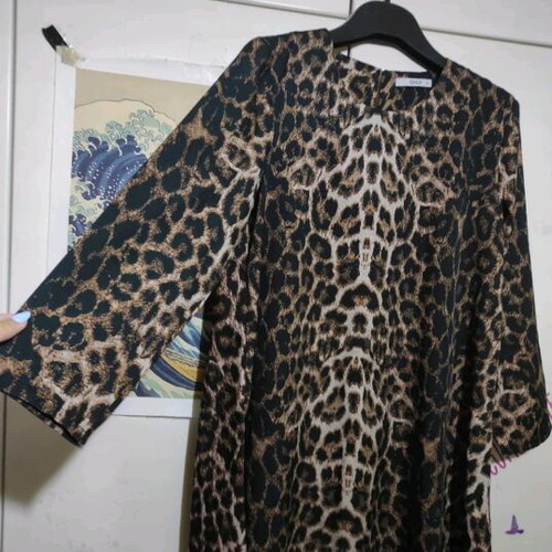 Leopard dress with 3/4 sleeve like new, XS/S, black and brown