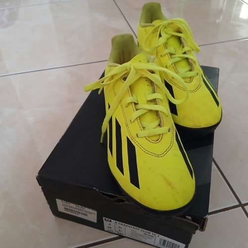 Adidas football shoes, yellow, sizes 35-36