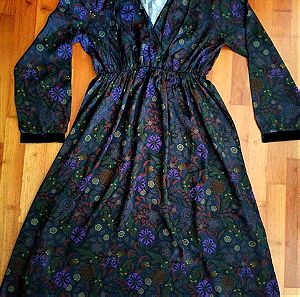 Boho γυναικείο φόρεμα midi μακρυμάνικο μπλε σκούρο με πολύχρωμα λουλούδια one size