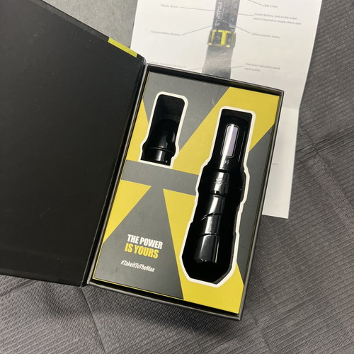 FK Irons Flux Max wireless tattoo machine with 4.0mm stroke, new