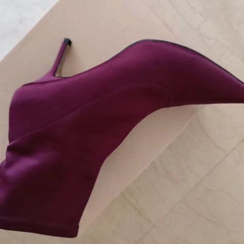Boots like new, size 41, beautiful feminine color