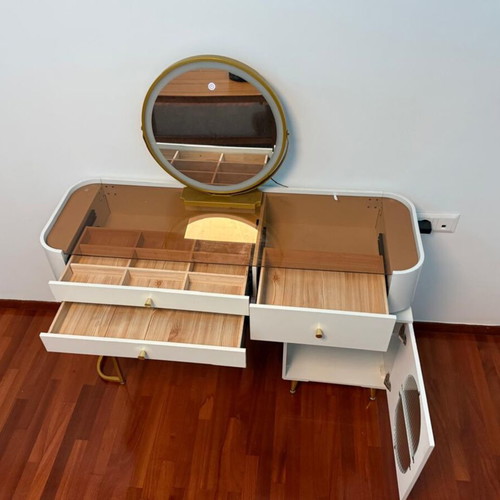 Jewelry box with illuminated mirror, white with wood