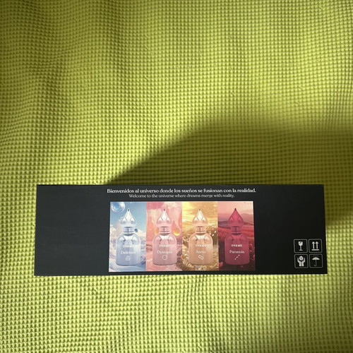 Craft box with mirror like new, velvet texture, removable perfume holders