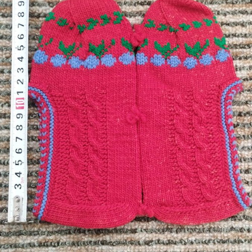 Hand-knitted slippers new