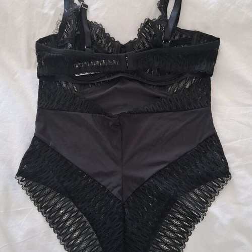 Triumph Body Aura Slim Fit 75B bodysuit new, black