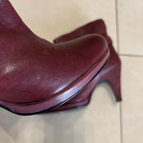 Les Lolitas women's boots size 36 used, red