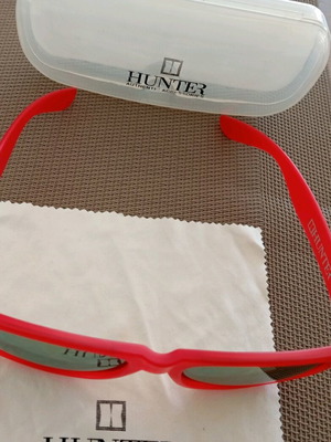 Hunter sunglasses like new, red