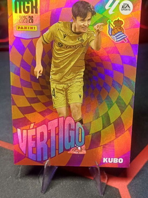 Panini Megacracks La Liga 2025/26 Takefusa Kubo Vértigo #384 card like new
