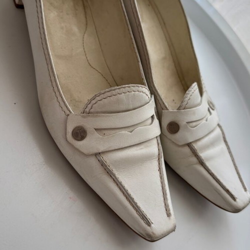 Tod’s leather women’s white pumps used, anatomical with thick heel