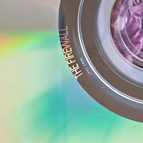Firewall Protection Code DVD used, crime movie with subtitles