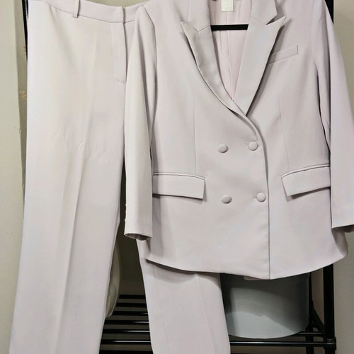 Lilac suit set 8 by YOOX like new