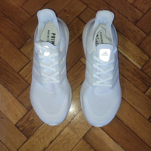 Adidas Ultraboost 22 sports shoes like new, white