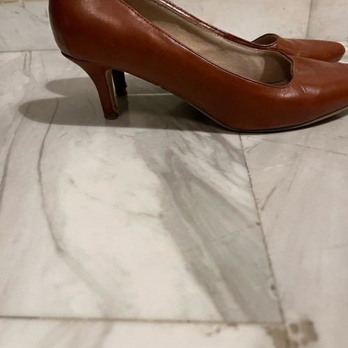 Dexim pumps used, tan color, low heel, size 39