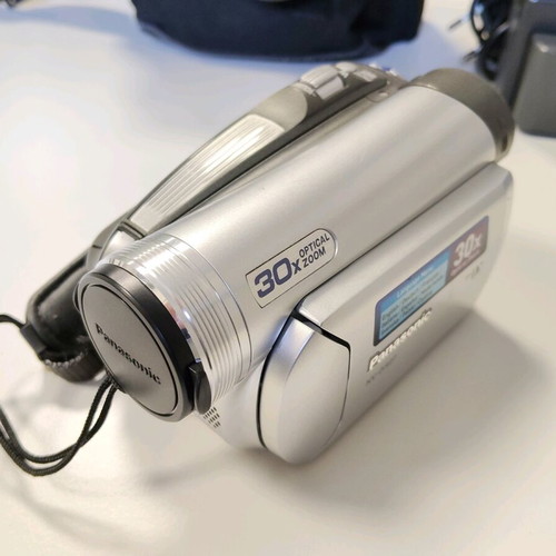 Panasonic NV-GS27E video camera like new