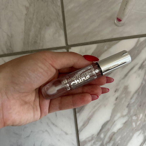 Essence What the Fake! Plumping Lip Filler and Extreme Shine Volume Lip Gloss new