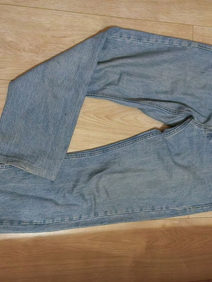 Παντελόνι Jack & Jones S Mex 30 μεταχειρισμένο, μπλε με μπάλωμα