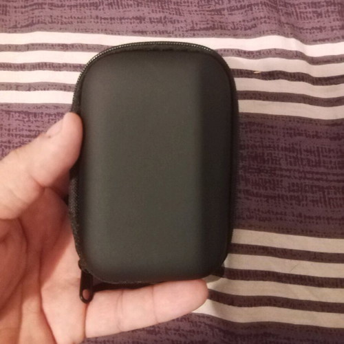 Storage case new, black, ideal for cards and earphones