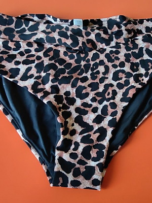 Wunderlove high-waisted leopard print bikini bottom size L new with tags
