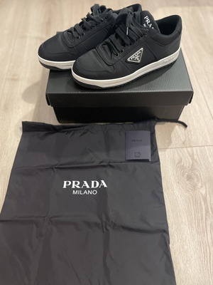 Prada αθλητικά Re nylon σαν καινούργιο, μαύρα, μέγεθος 37.5