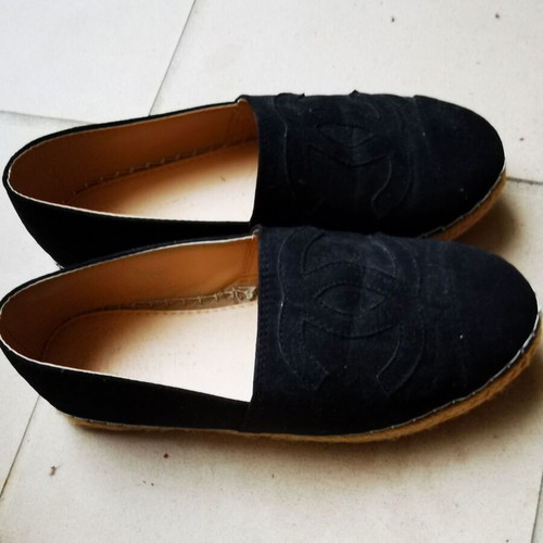 Chanel women's black ballerinas like new, size 36