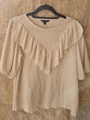 Cortefiel Textured Ruffle Blouse with Puff Sleeves like new, beige