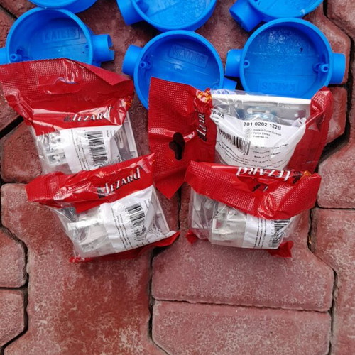 Lezard wall sockets new with boxes