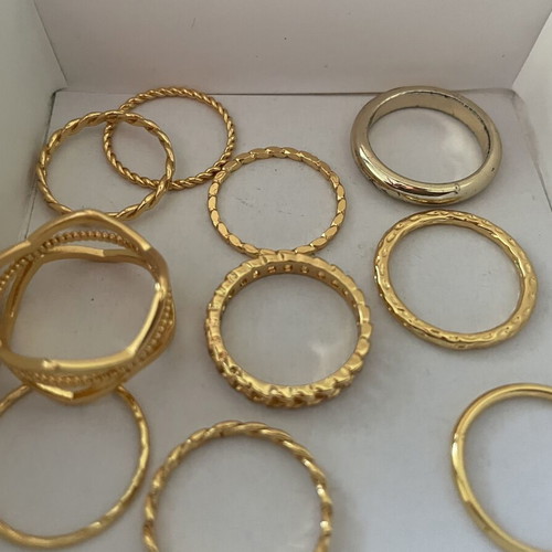 Inyati 25 rings 18k gold new, various sizes and designs