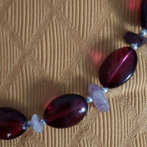 Amethyst necklace like new, maximum length 55cm
