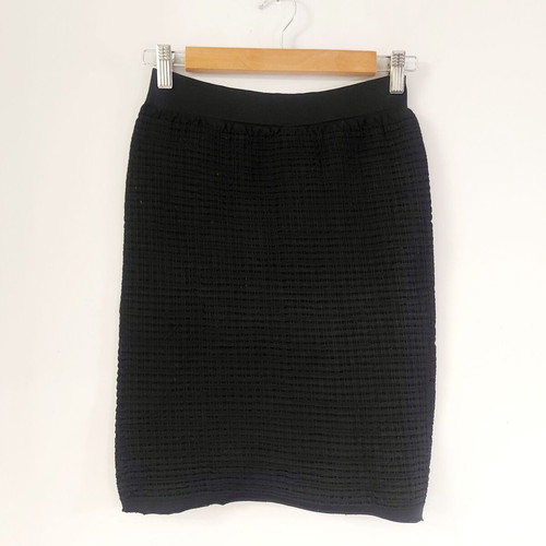 Pencil skirt black textured design stretch fabric size M used