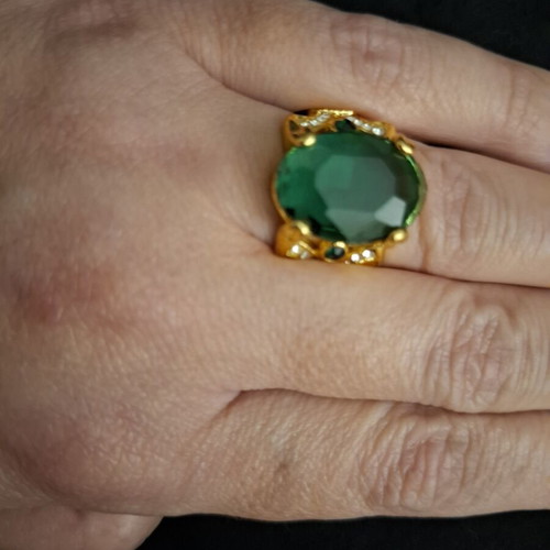 Ring size 7, new, very impressive