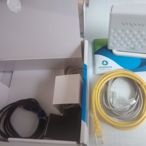 Wireless router modem ZTE ZXHN H108N used OTE Speedport Entry 2i